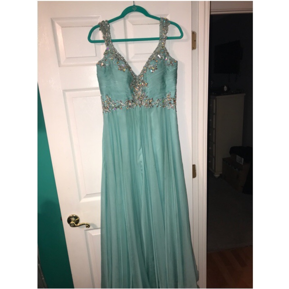 Mac Duggal Prom Dress